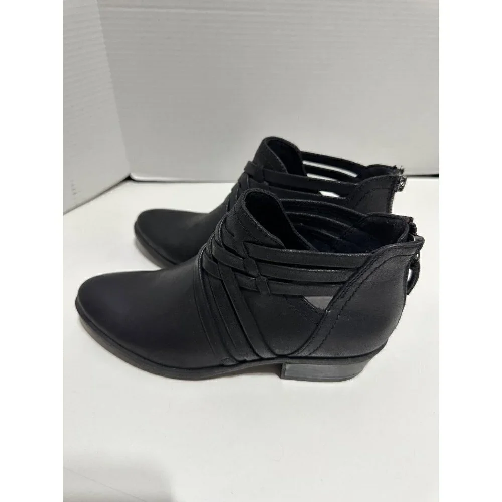 BareTraps black goldie Ankle boots Criss Cross Boho zip up size 6 NWOT